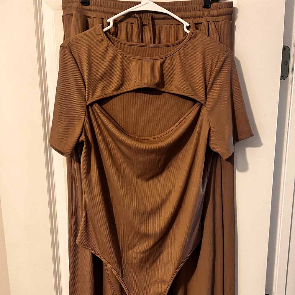 2 Pc Bodysuit Set